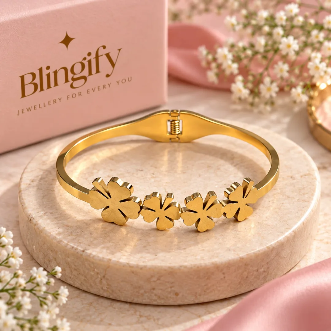 Four-Leaf Clover Hinge Bangle